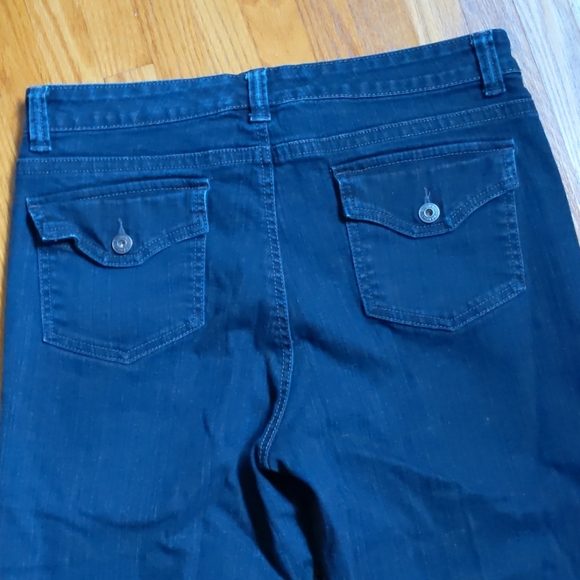 Gloria Vanderbilt Jean capris - Picture 3 of 4